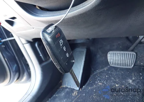 2020 Kia Sportage Lx z USA, uszkodzony, nr VIN KNDPMCAC7L7747491